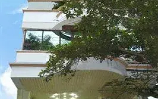 Santa Hotel I вид на фасад