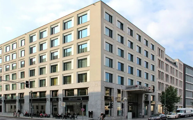 Отель ARCOTEL John F Berlin вид на фасад