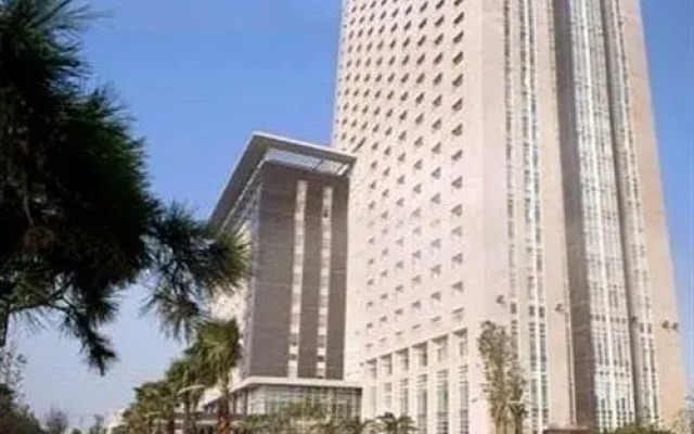 Отель Ramada Kunshan вид на фасад