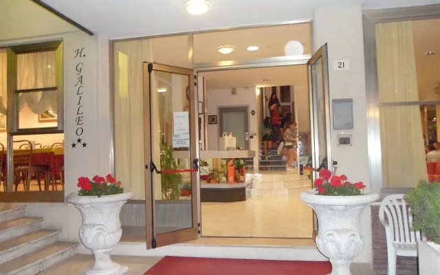 Hotel Galileo вид на фасад