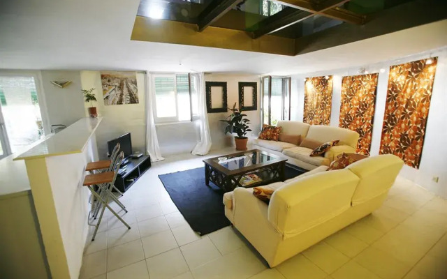 Отель Pillowapartments Barcelona Ramblas Duplex Испания, Барселона - отзывы, цены и фото номеров - забронировать отель Pillowapartments Barcelona Ramblas Duplex онлайн комната для гостей