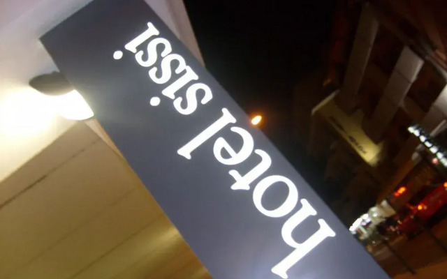 Hotel Sissi-rivazzurra Di Rimini Римини вид на фасад