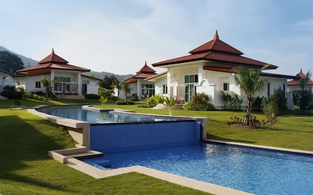 Отель Banyan The Resort Hua Hin