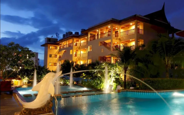 Отель Baan Yuree Resort and Spa открытый бассейн