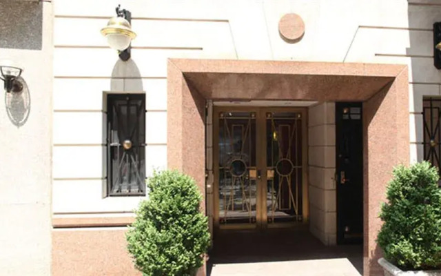 Отель Sutton Court Hotel Residences США, Нью-Йорк - отзывы, цены и фото номеров - забронировать отель Sutton Court Hotel Residences онлайн вид на фасад