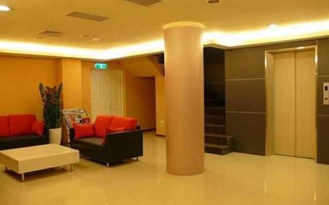 VIP Hotel 2