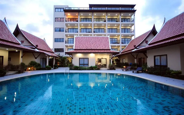 Отель Thai Boutique Resort вид на фасад