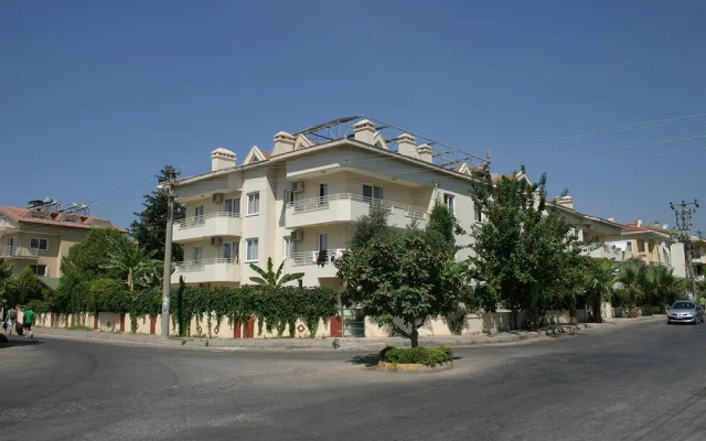 Апартаменты Mar Soleil Apartments вид на фасад