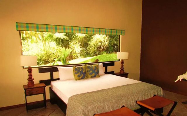 Отель Chachagua Rainforest Ecolodge вид на фасад