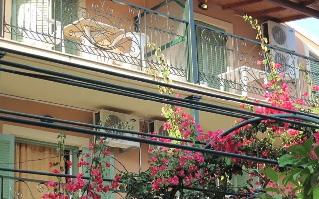 Philippos Hotel вид на фасад