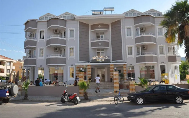 My Way Hotel Мармарис вид на фасад