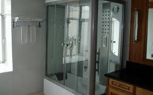 Canaan Hotel вид на фасад