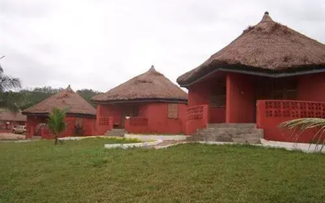 Отель Moree Beach Resort вид на фасад