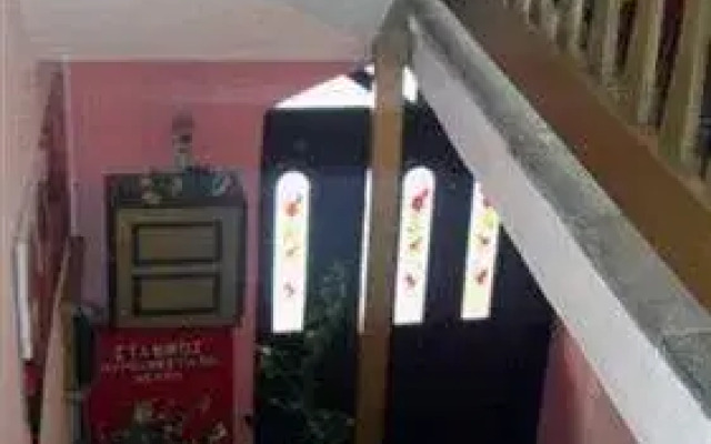 Greek House Hotel вид на фасад