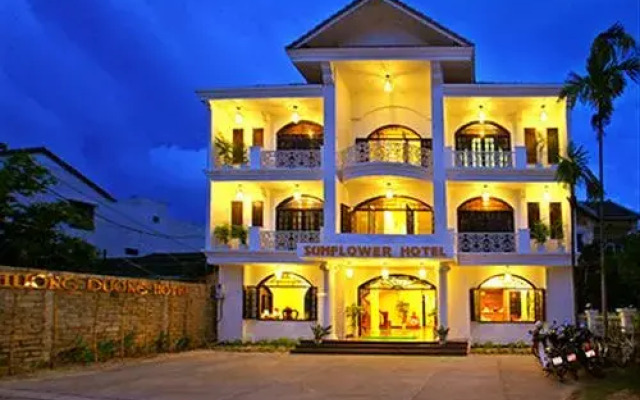 Sunflower Hotel Hoi An вид на фасад