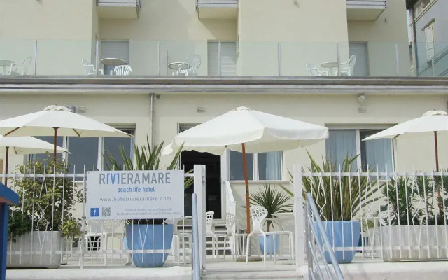 Hotel Riviera Mare вид на фасад