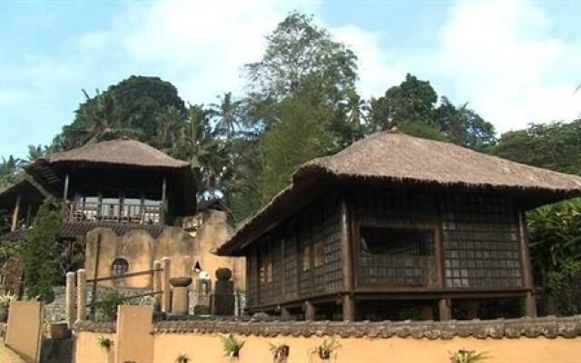 Discount [50% Off] Michi Village Indonesia | Hotel Book For Day