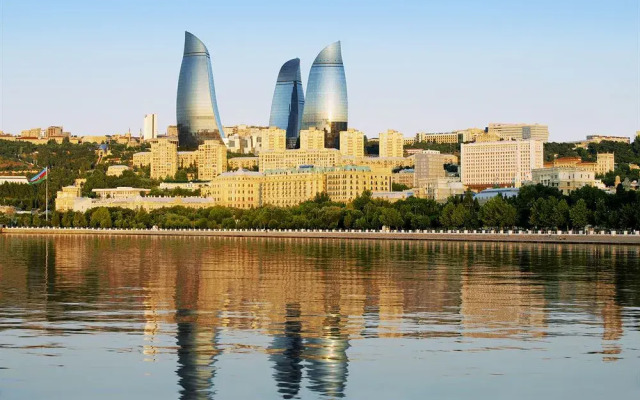 Отель Fairmont Baku at the Flame Towers
