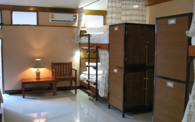 Отель Nomads Coral Grand, Koh Tao интерьер отеля