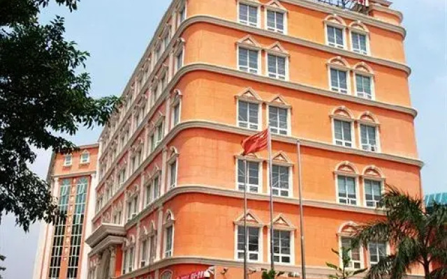 Vienna King Hotel вид на фасад