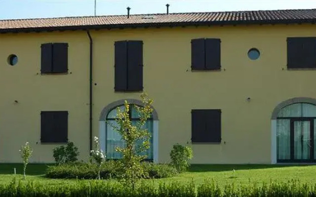 Отель Agriturismo Il Mondo Парма вид на фасад