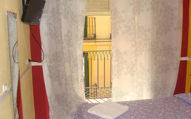 Отель Hostal La Jerezana вид на фасад
