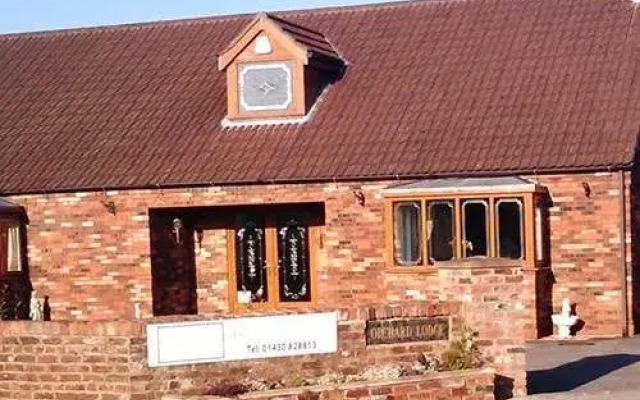 Отель Orchard Lodge B&B вид на фасад