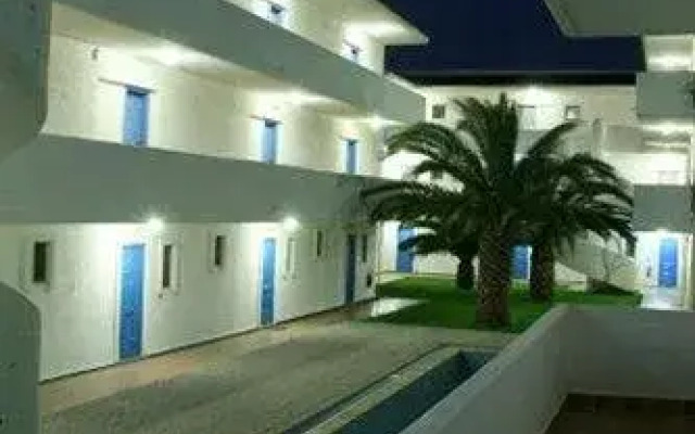 Отель Golden Sun Apts интерьер отеля