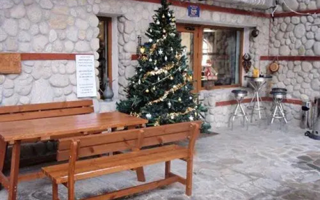 Отель Pirin River Ski & Spa вид на фасад