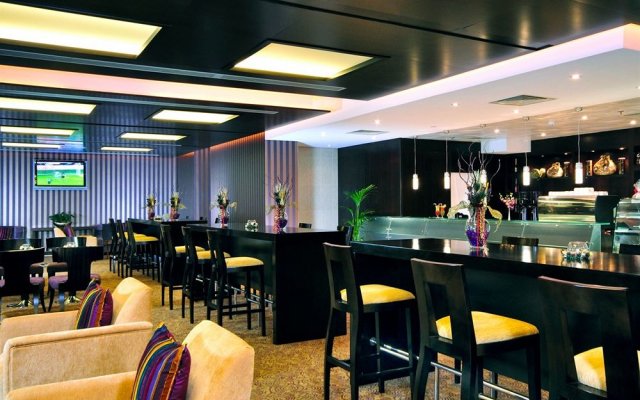 Mercure Dubai Barsha Heights Hotel Suites 0