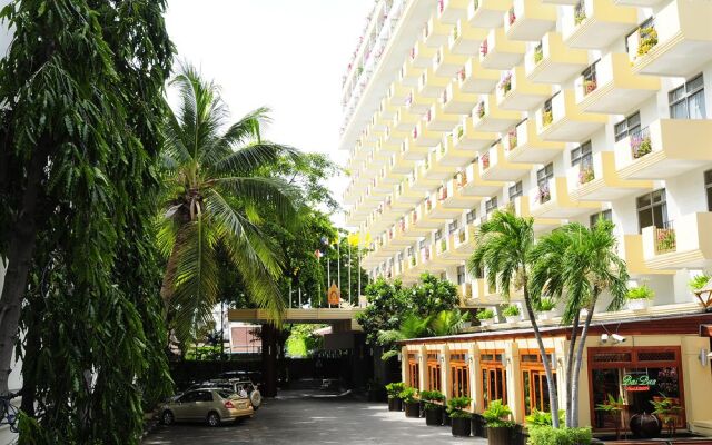 Golden Beach Hotel Pattaya 2