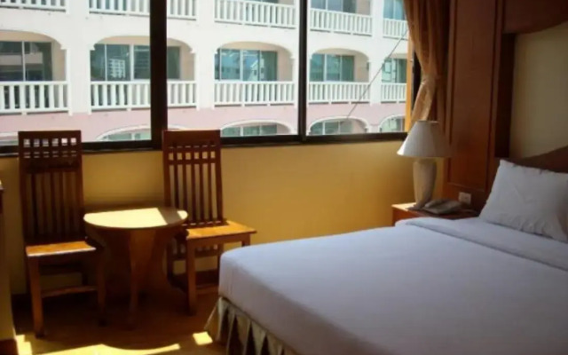 Отель U Tai Tip Guest House балкон