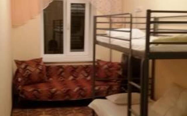 Hostel Avgust комната для гостей
