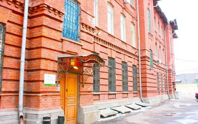 Гостиница HotelHot Aviamotornaya Hostel в Москве отзывы, цены и фото номеров - забронировать гостиницу HotelHot Aviamotornaya Hostel онлайн Москва вид на фасад