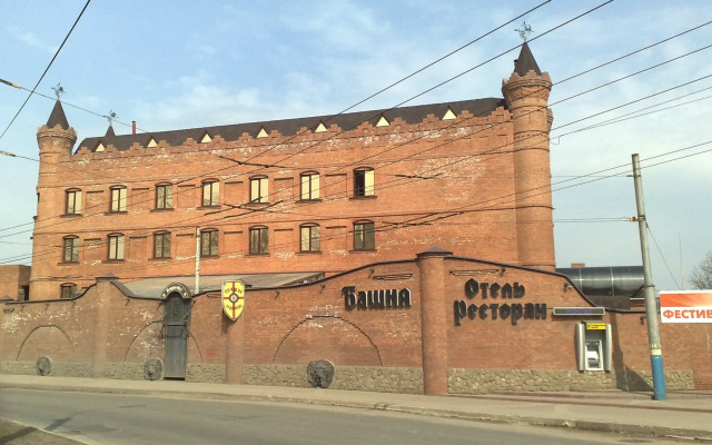 Гостиница Башня вид на фасад