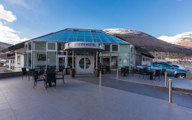 Отель Stryn Hotell