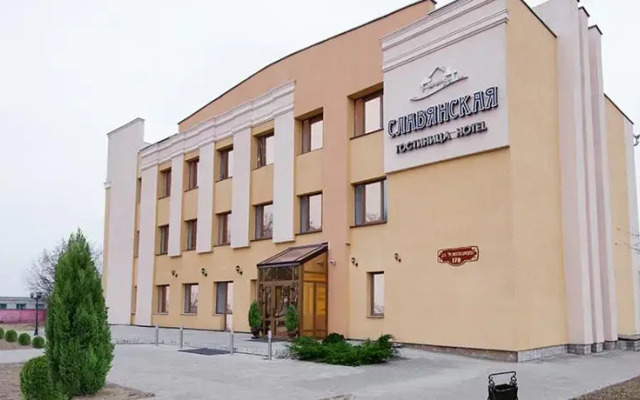 Отель Slavyanskaya Traditsiya Могилёв вид на фасад