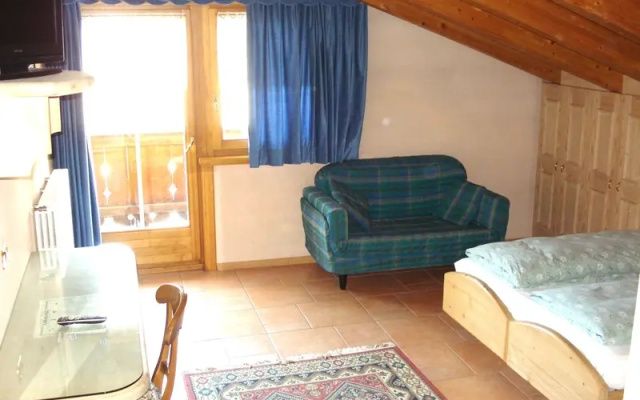 Hotel Caravasc