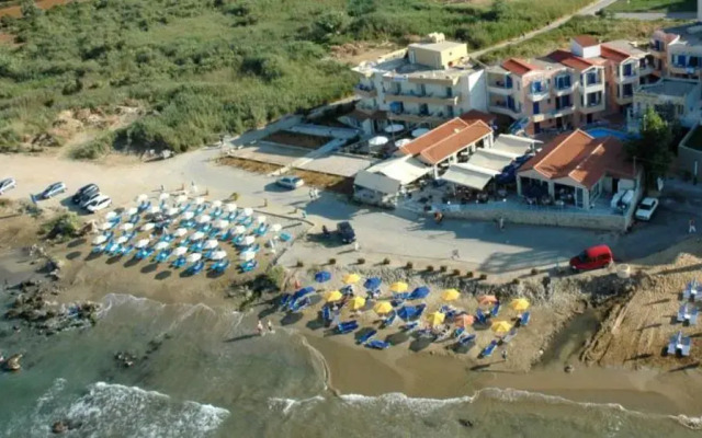Отель Fereniki Resort & Spa пляж