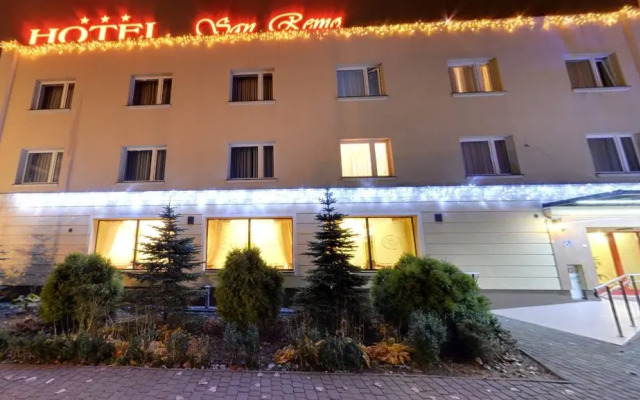 Hotel San Remo вид на фасад