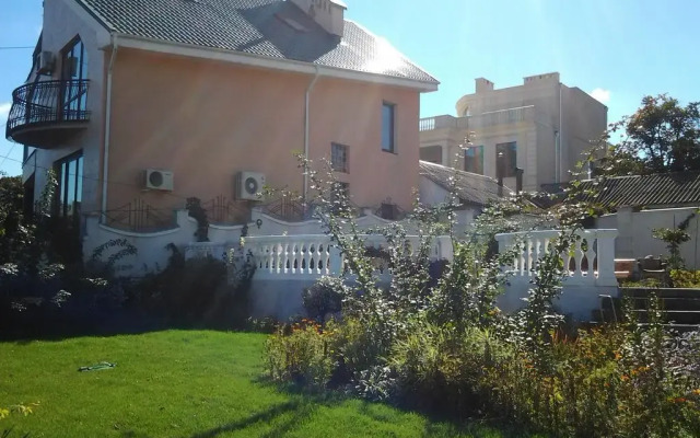 Гостиница Alisa Guest House