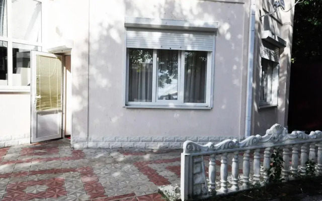 Апартаменты Apartments at Polevaya вид на фасад