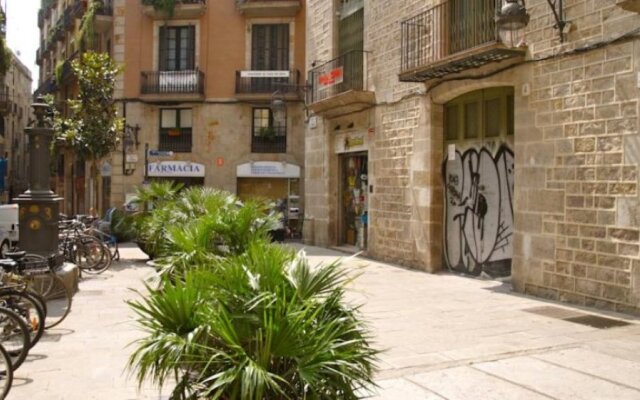 Отель Hostal Nitzs Bcn Барселона вид на фасад