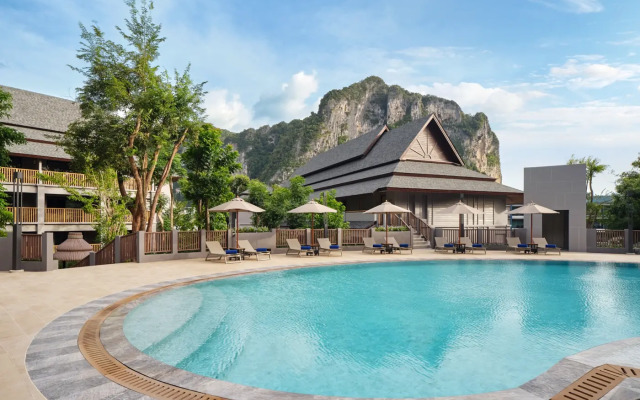 Отель Vogue Resort & Spa Ao Nang бассейн