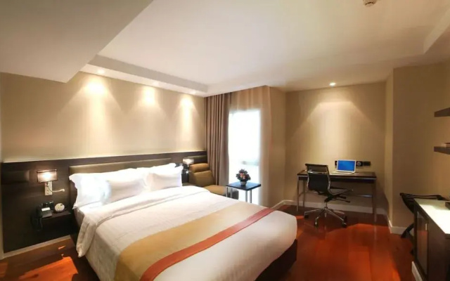 Amora NeoLuxe Hotel