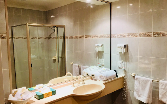 Comfort Inn Bushmans In Parkes Australia From 105 Photos