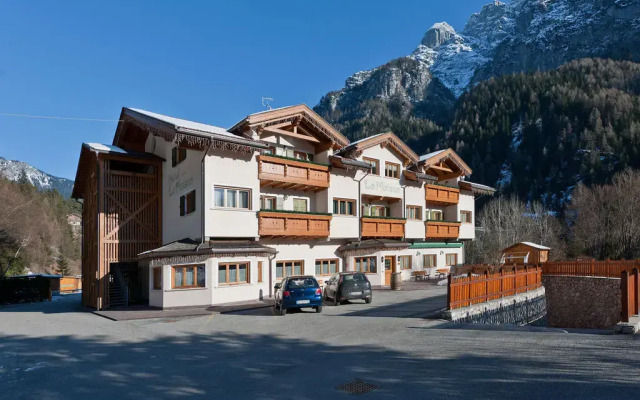 Hotel La Maison Wellness & SPA Алеге вид на фасад