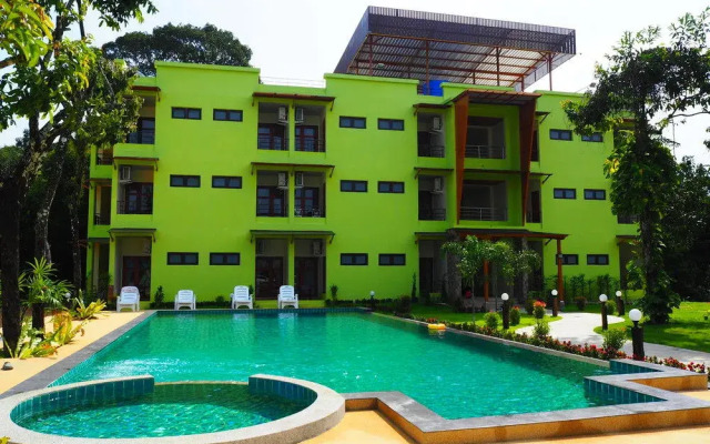 Отель Morakot Lanta Resort бассейн