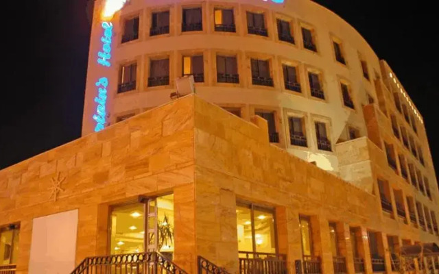 Captains Tourist Hotel Aqaba вид на фасад