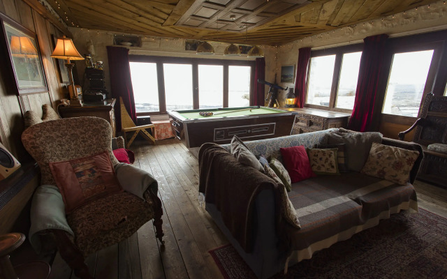 One The Cottage